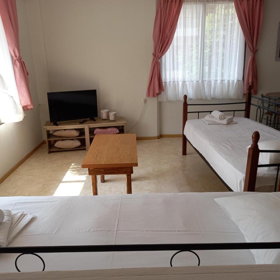 Μαρου Rooms Olympiakí Aktí Exteriér fotografie